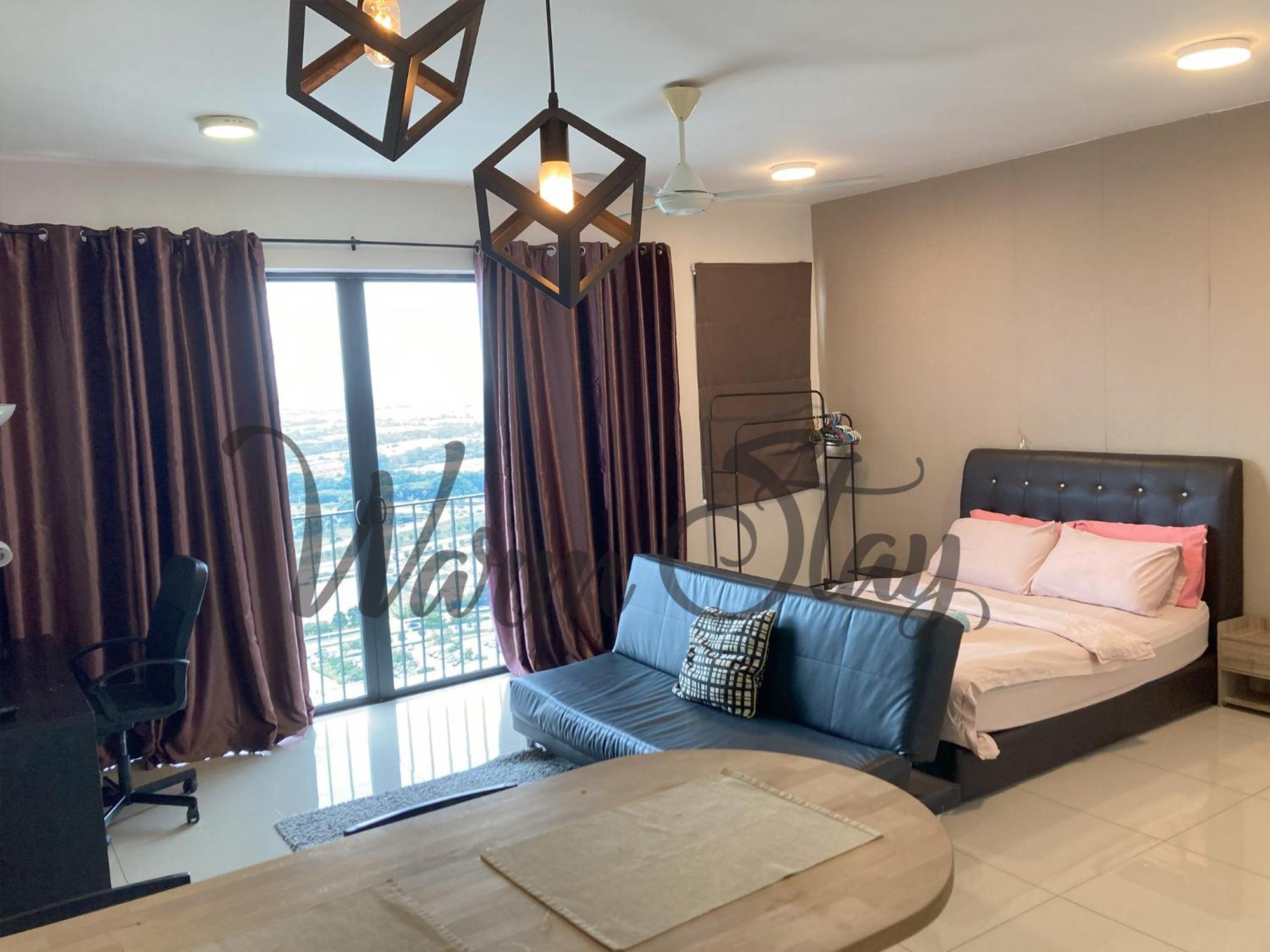 Warm Stay At Trefoil Setia Alam Exterior photo