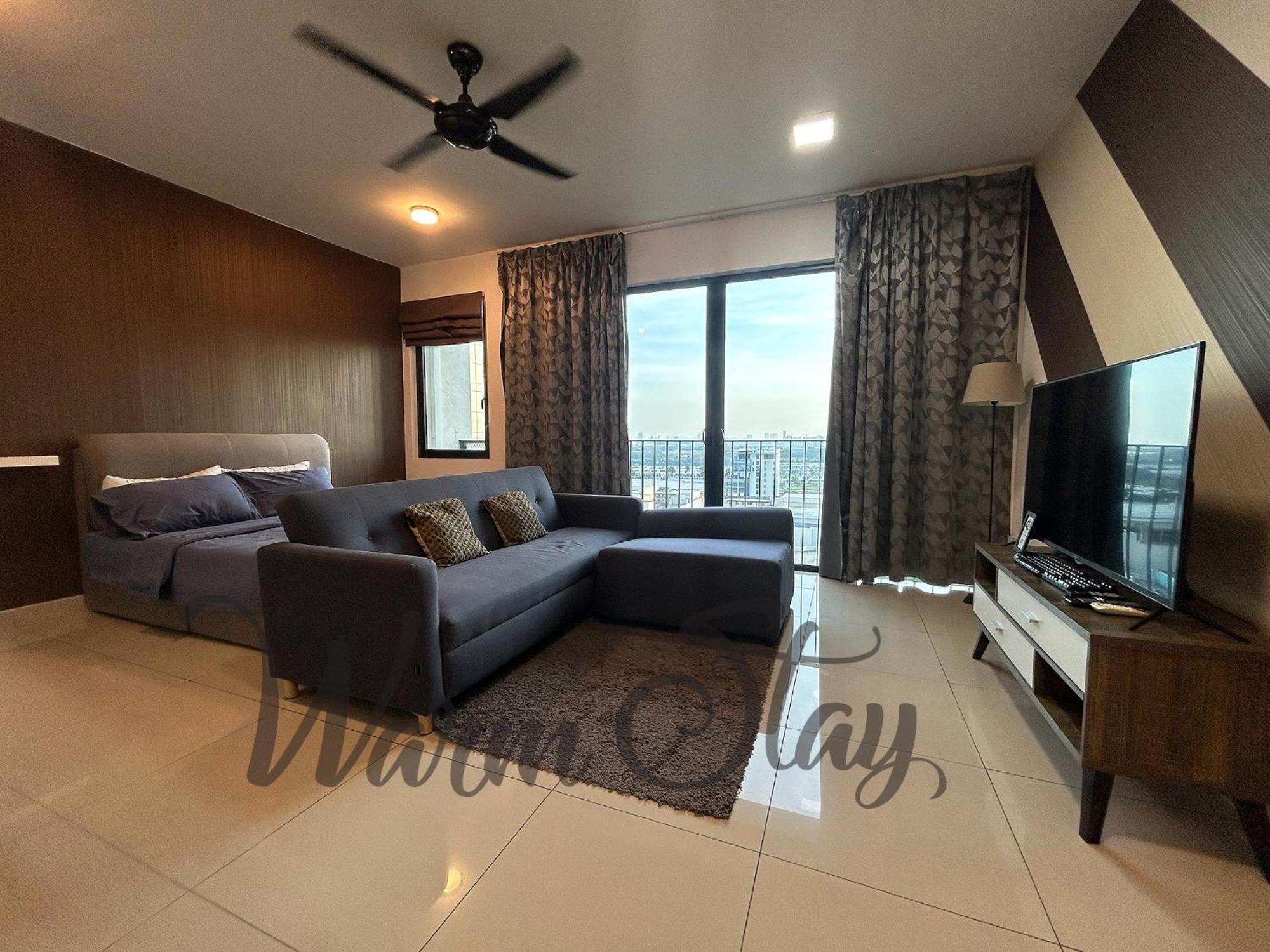 Warm Stay At Trefoil Setia Alam Exterior photo