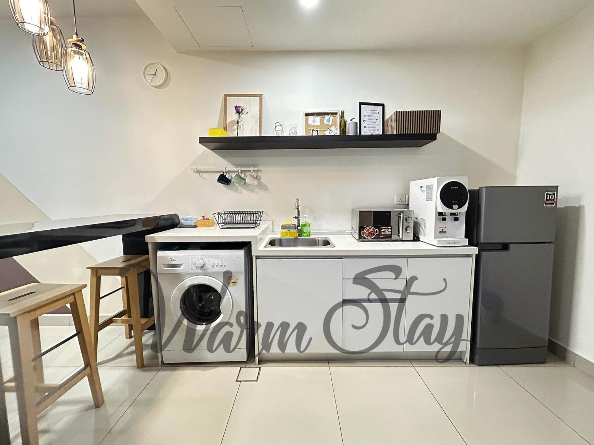 Warm Stay At Trefoil Setia Alam Exterior photo