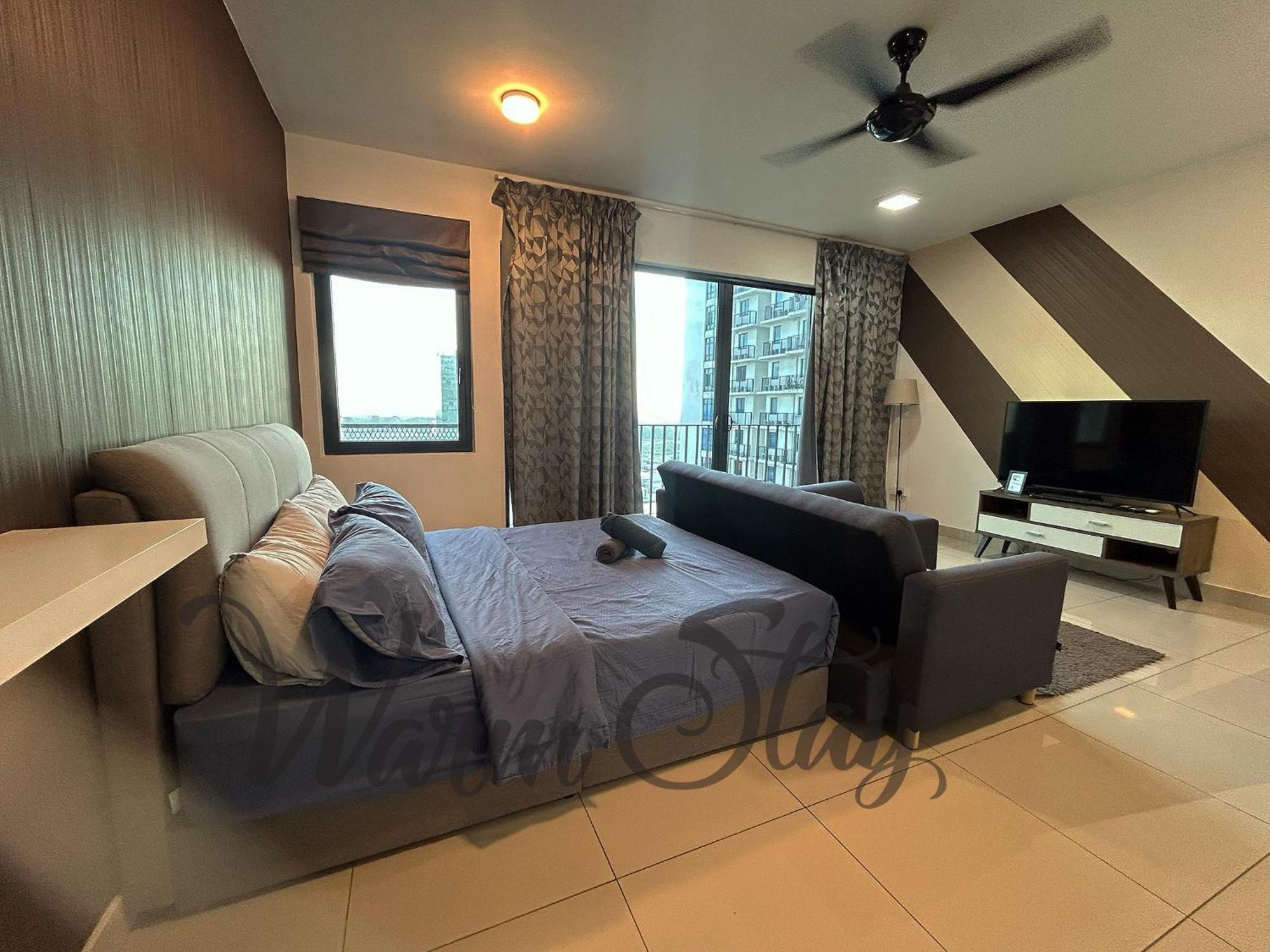 Warm Stay At Trefoil Setia Alam Exterior photo